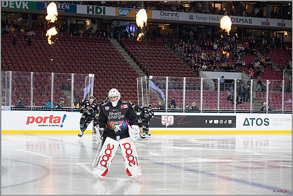 PENNY DEL;  Kölner Haie - Fischtown Pinguins; Köln, 22.12.2022